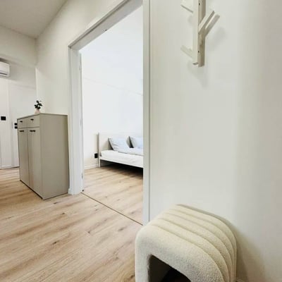 Vermietung einer geräumigen 3-Zimmer-Wohnung, 56 m², Stadtteil Staré Mesto, Bratislava, Slowakei